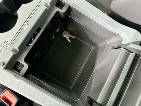 New 2026 INEOS Grenadier image 30