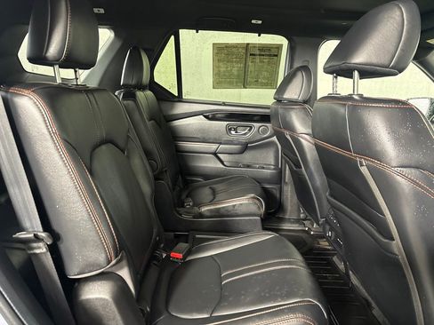 Used 2024 Honda Pilot TrailSport image 25