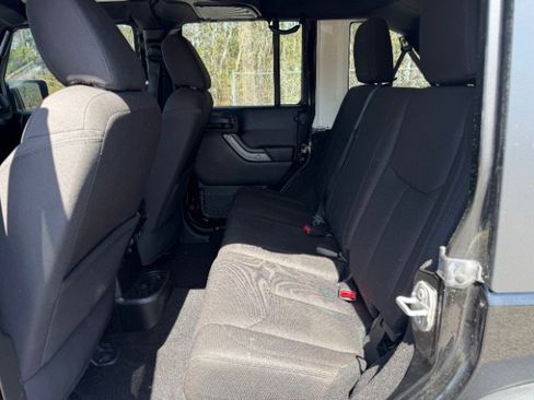 Used 2017 Jeep Wrangler Unlimited Sport w/ Quick Order Package 24S image 6