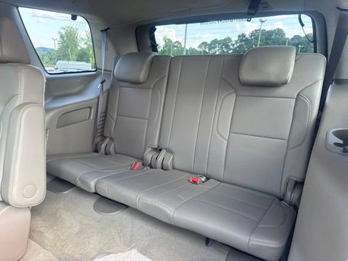 Used 2017 GMC Yukon SLT w/ Premium Edition RWD image 12