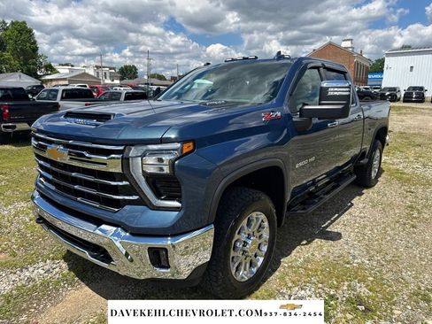 Used 2024 Chevrolet Silverado 2500 LTZ w/ LTZ Plus Package AWD/4WD image 1