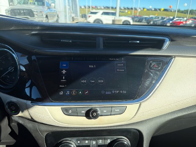 Used 2020 Buick Encore GX Essence w/ Experience Buick Package FWD image 19