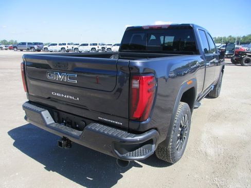 New 2026 GMC Sierra 2500 Denali Ultimate AWD/4WD image 5