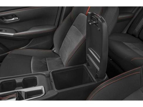 Used 2024 Nissan Sentra SR w/ SR Premium Package FWD image 17