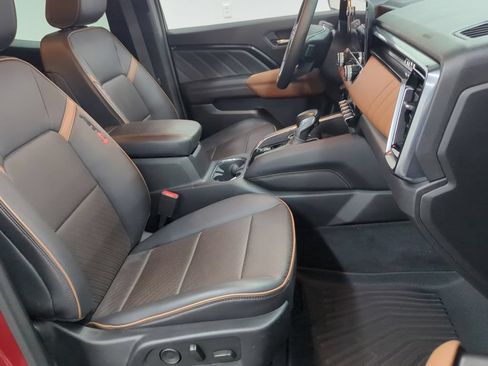 Used 2023 GMC Canyon AT4 w/ AT4 Premium Package AWD/4WD image 29