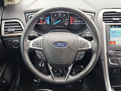 Used 2018 Ford Fusion Energi SE FWD image 14