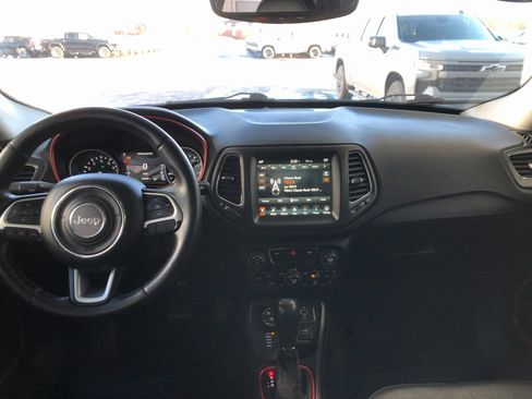 Used 2018 Jeep Compass Trailhawk w/ Navigation Group image 14