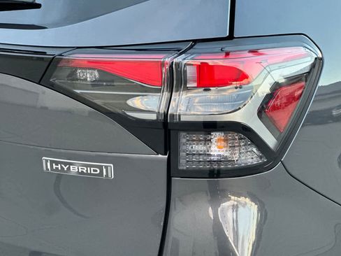 New 2025 Subaru Forester Premium image 32