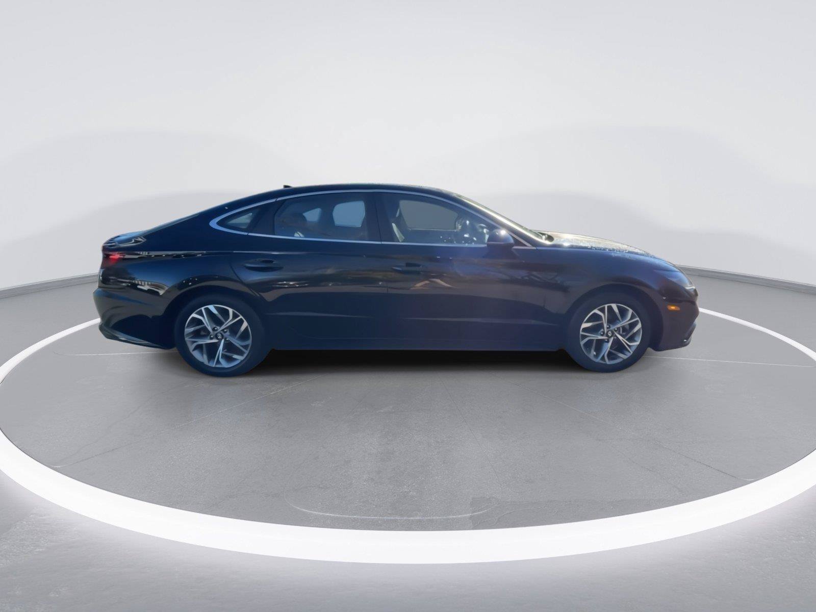 Used 2023 Hyundai Sonata SEL w/ Preferred Accessory Package FWD image 9