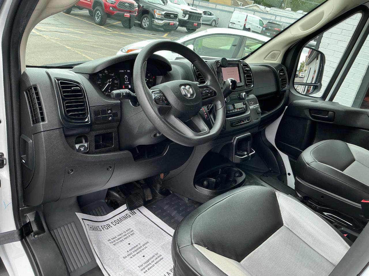 Used 2023 RAM ProMaster 2500 FWD image 10