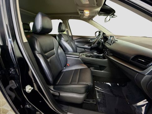 Used 2023 Nissan Rogue SV w/ SV Premium B Package FWD image 29