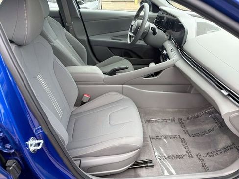 Used 2024 Hyundai Elantra SEL image 27