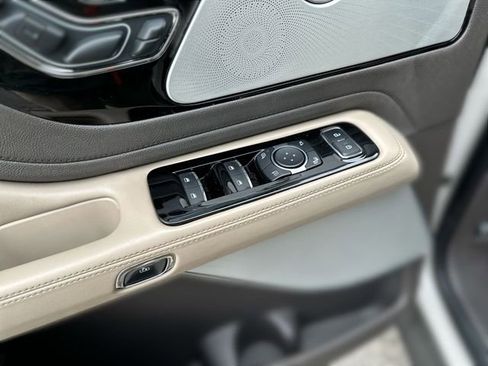 Used 2020 Lincoln Aviator Reserve w/ Equipment Group 202A image 17