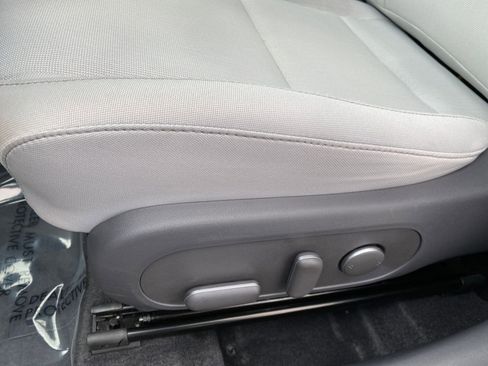 Used 2025 Hyundai Kona SEL image 23