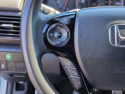 Used 2017 Honda Accord Sport image 19