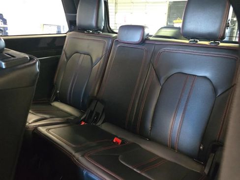 Used 2019 Ford Expedition Limited w/ Equipment Group 303A RWD image 12