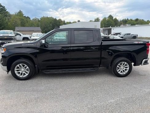 Used 2025 Chevrolet Silverado 1500 LT AWD/4WD image 3