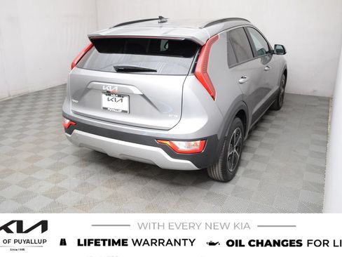 New 2026 Kia Niro EX FWD image 5