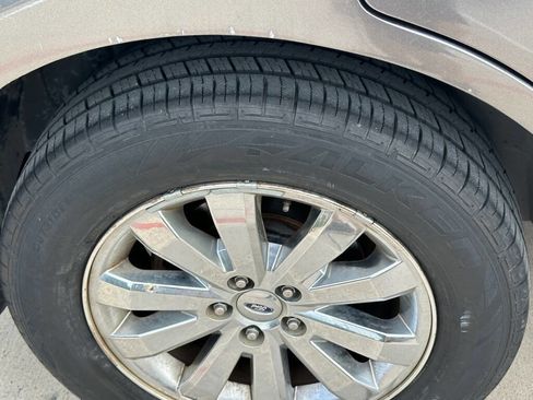 Used 2010 Ford Edge SEL FWD image 22