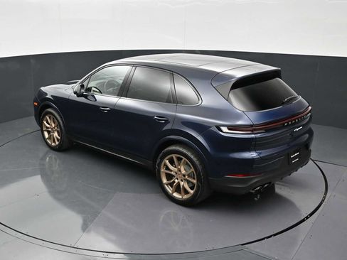 New 2026 Porsche Cayenne image 34