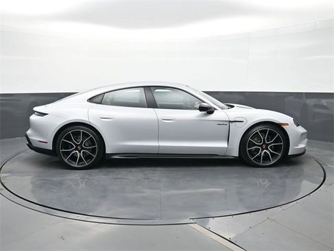 New 2026 Porsche Taycan image 25