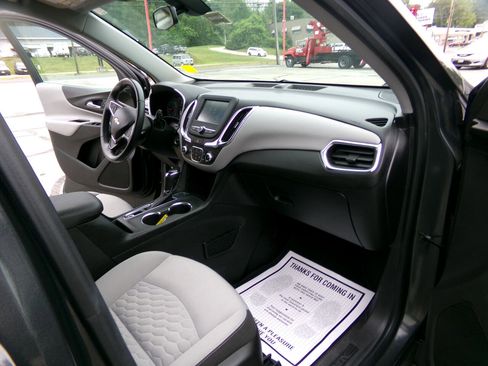 Used 2018 Chevrolet Equinox LT image 21
