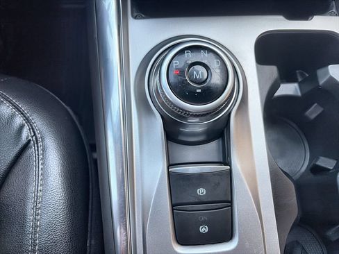 Used 2020 Ford Explorer XLT w/ Equipment Group 202A RWD image 16