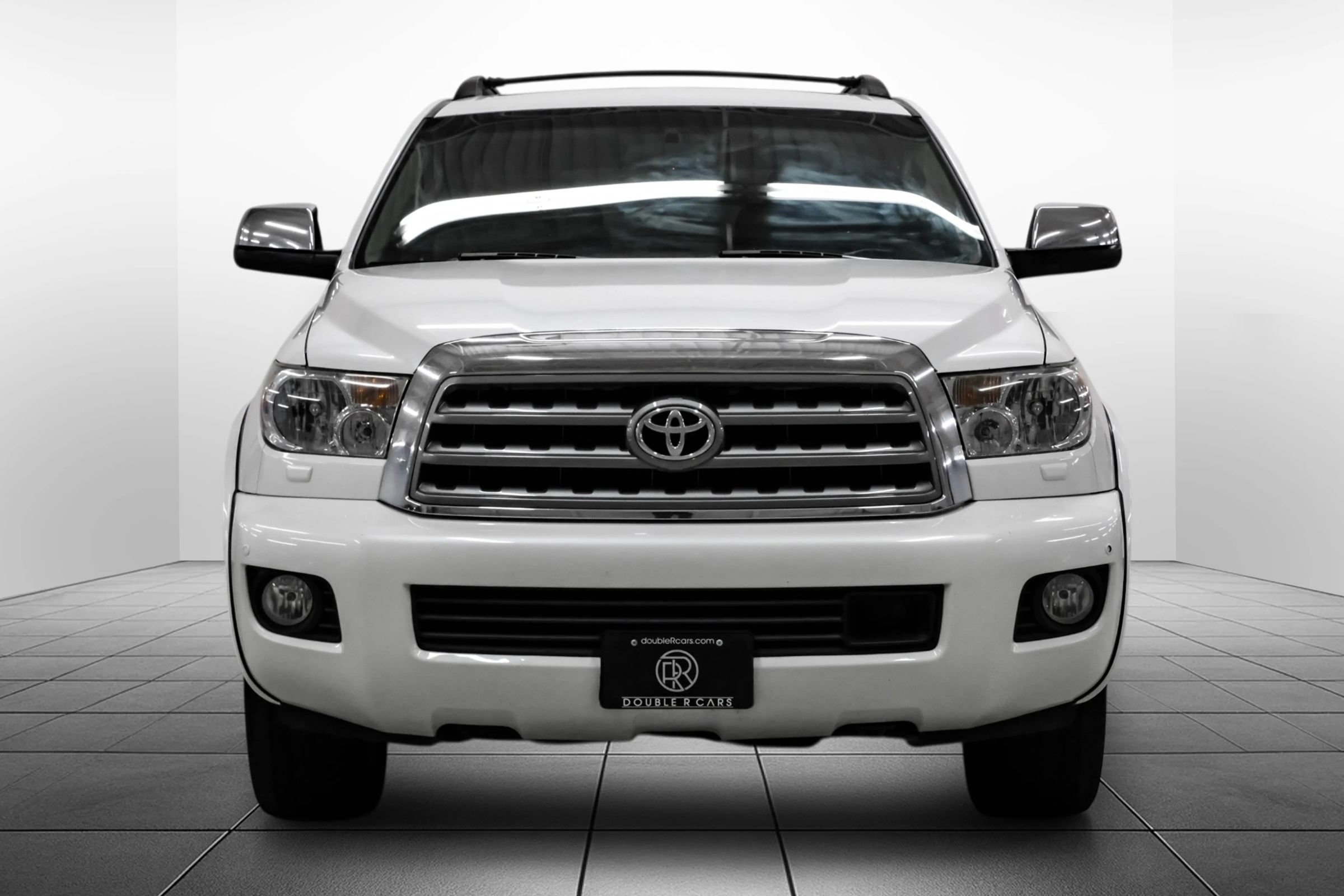 Used 2017 Toyota Sequoia Platinum AWD/4WD image 6