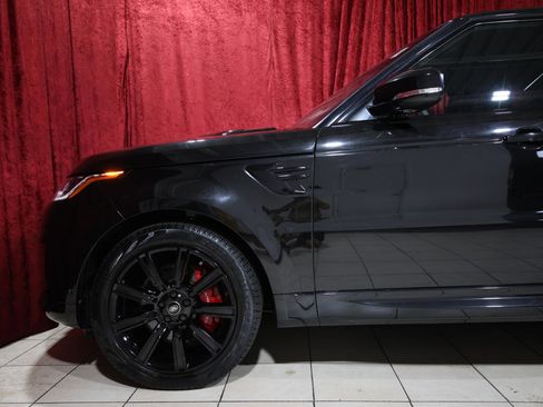 Used 2019 Land Rover Range Rover Sport HST image 5