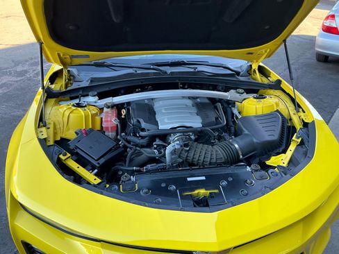 Used 2018 Chevrolet Camaro SS image 21