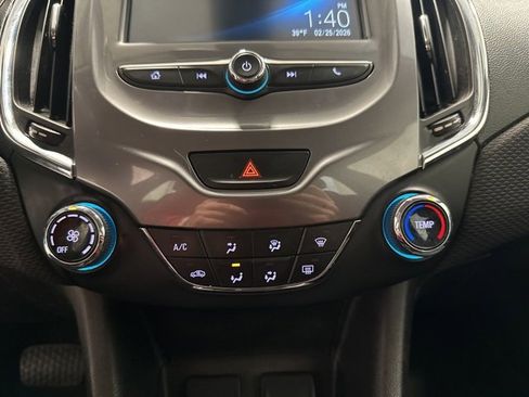 Used 2016 Chevrolet Cruze LT image 19