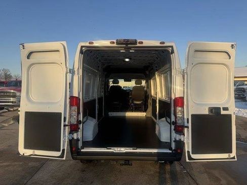 New 2026 RAM ProMaster 2500 w/ Convenience Group FWD image 3