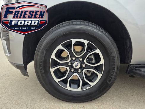 Used 2024 Ford Expedition Max XLT AWD/4WD image 8