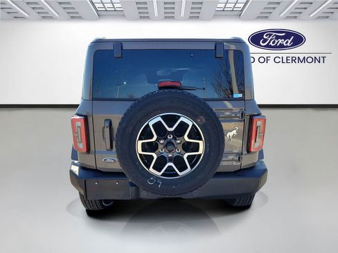 New 2025 Ford Bronco Outer Banks image 4