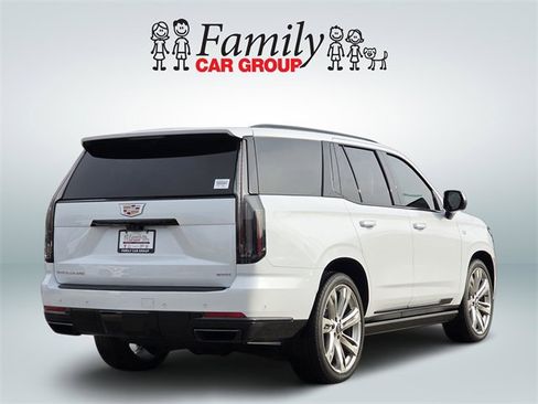 Used 2026 Cadillac Escalade Sport w/ Touring Package image 4