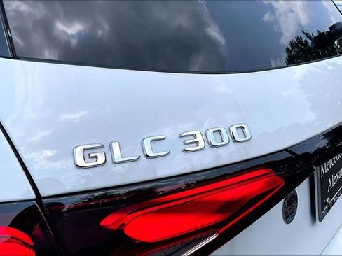 Used 2026 Mercedes-Benz GLC 300 4MATIC image 8