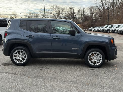 Certified 2023 Jeep Renegade Latitude image 2