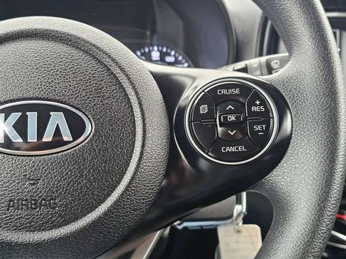 Used 2021 Kia Soul S image 30