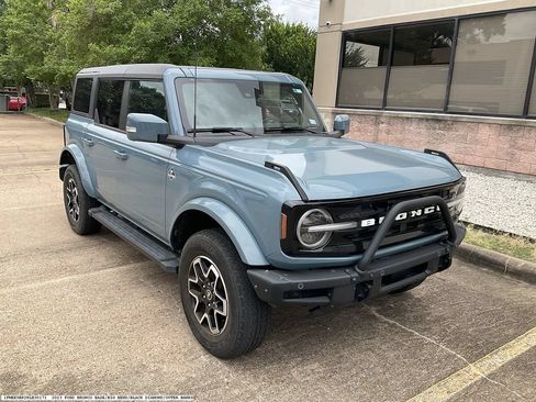 Used 2023 Ford Bronco Outer Banks AWD/4WD image 6