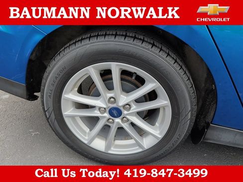Used 2018 Ford Focus SE FWD image 9