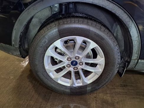 Used 2021 Ford Escape SE FWD image 25