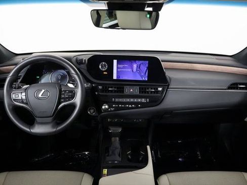 Certified 2025 Lexus ES 300h w/ Premium Package FWD image 8
