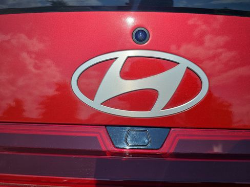 Used 2025 Hyundai Elantra Sport FWD image 13