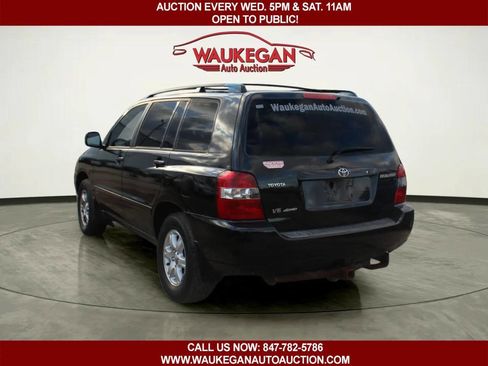 Used 2004 Toyota Highlander 4WD V6 image 4