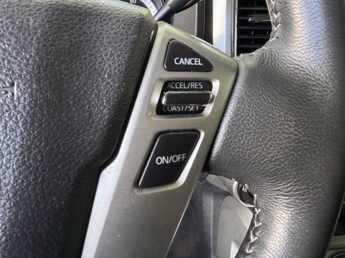 Used 2016 Nissan Titan PRO-4X AWD/4WD image 20