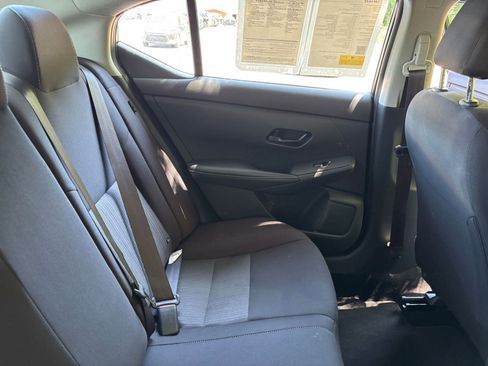 Used 2025 Nissan Sentra SV FWD image 35