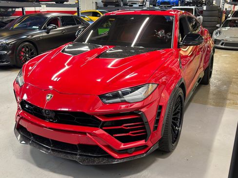 Used 2019 Lamborghini Urus AWD/4WD image 11