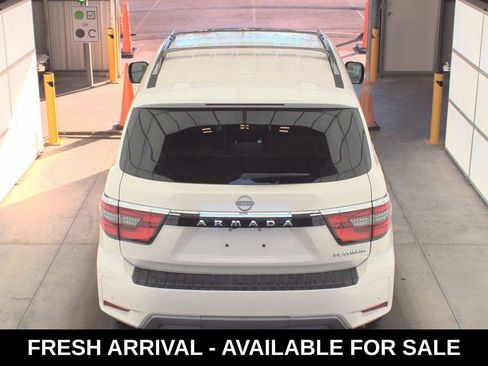 Used 2024 Nissan Armada Platinum w/ Captain's Chairs Package image 6