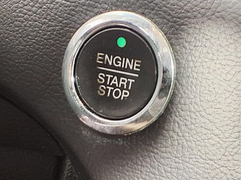 Used 2016 Ford Edge SEL w/ Equipment Group 201A AWD/4WD image 19