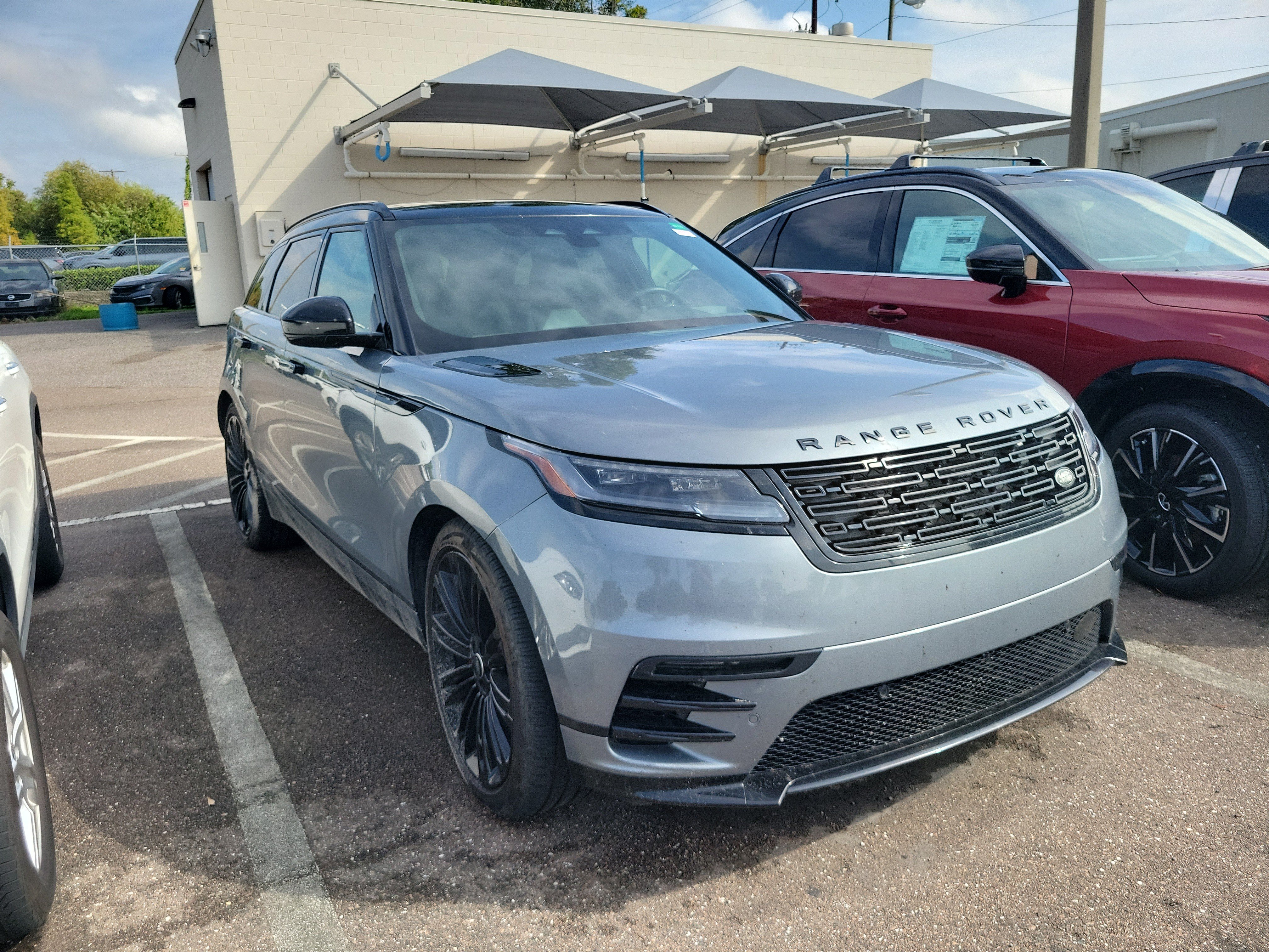 Used 2024 Land Rover Range Rover Velar Dynamic SE AWD/4WD image 3